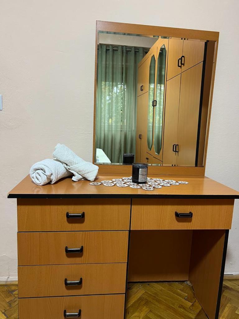 Entire Nice Apartment, In The Center تيرانا المظهر الخارجي الصورة