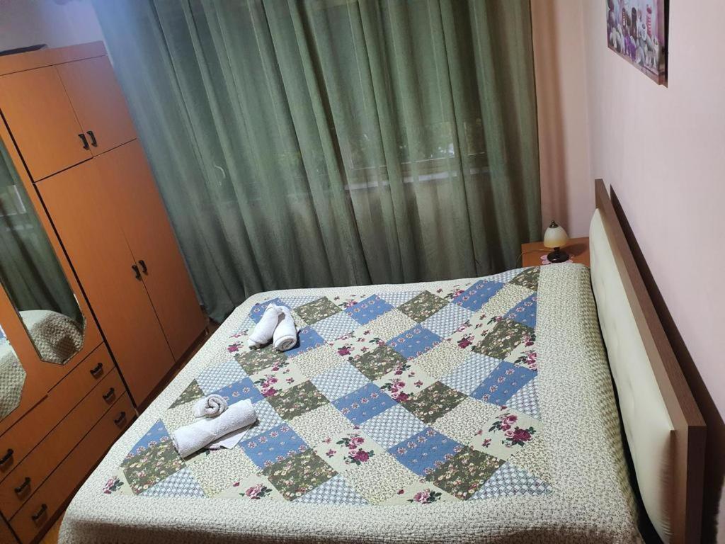 Entire Nice Apartment, In The Center تيرانا المظهر الخارجي الصورة
