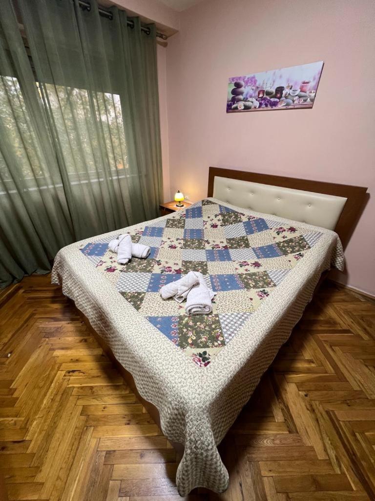 Entire Nice Apartment, In The Center تيرانا المظهر الخارجي الصورة