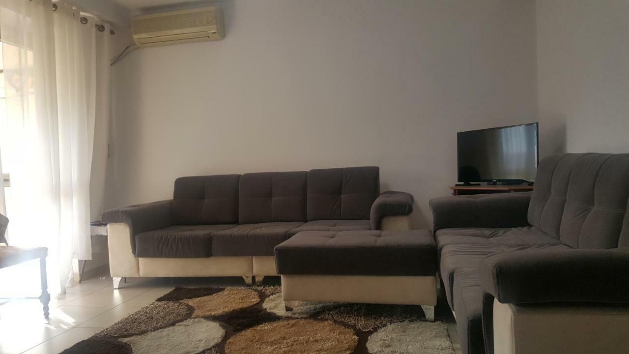 Entire Nice Apartment, In The Center تيرانا المظهر الخارجي الصورة