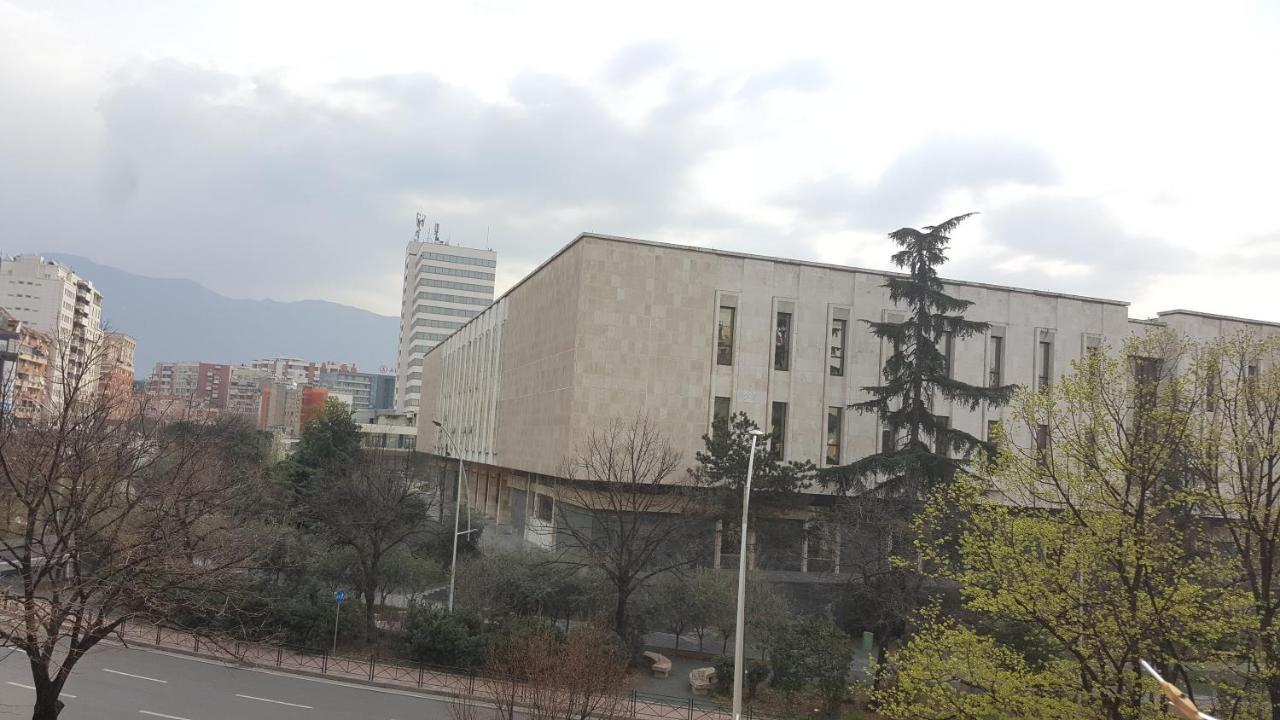 Entire Nice Apartment, In The Center تيرانا المظهر الخارجي الصورة