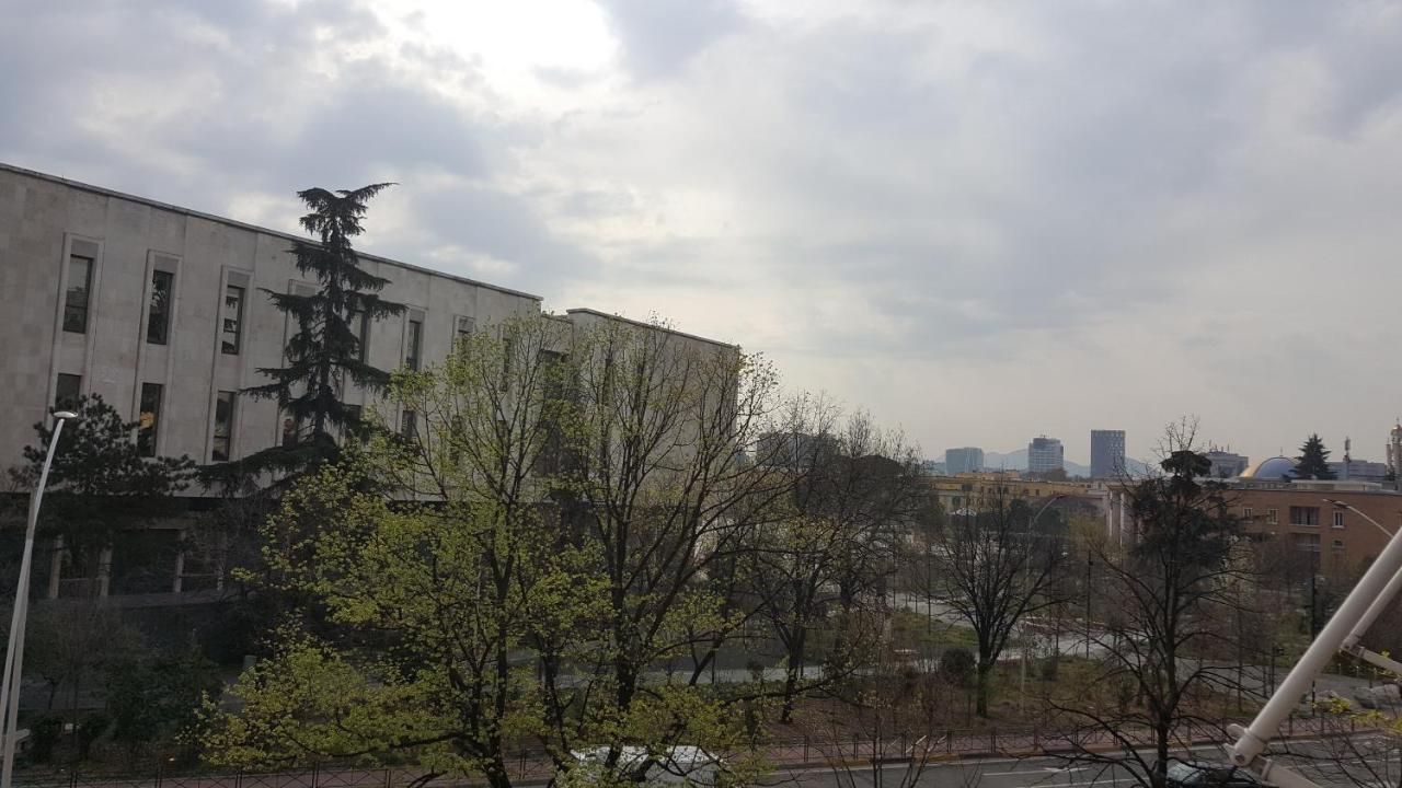 Entire Nice Apartment, In The Center تيرانا المظهر الخارجي الصورة